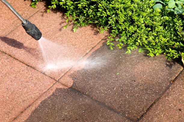 Best Deck Pressure Washing  in Santa Clara, NM
